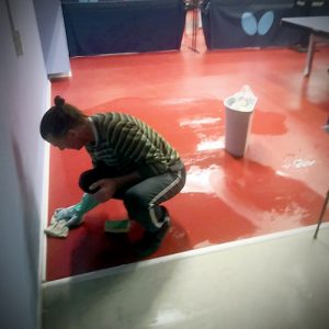 Michael er næsten færdig på gulvet